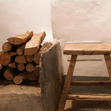 Casa Isola سالا كوماسينا