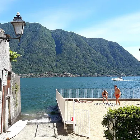 Casa Isola بيت للعطل سالا كوماسينا