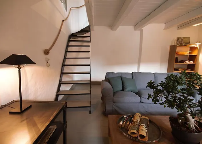 Casa Isola סלה קומצ'ינה