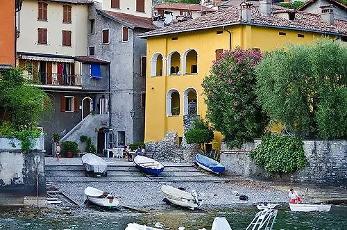 Casa Isola סלה קומצ'ינה